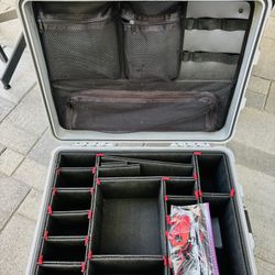 Pelican 1560 (TrekPak + Mesh Lid Organizer)
