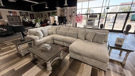 3 PC SECTIONAL CLEARANCE