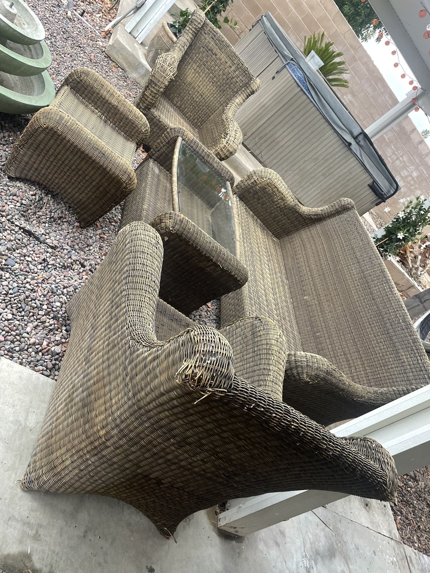 5 Piece Outdoor Patio Wicker Set for Sale in Hemet, CA OfferUp