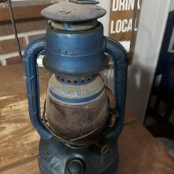 “Little Wizard” oil lantern, 