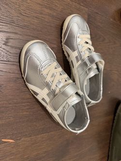 Brand New Size Kids 11.5US Silver Onitsuka Tiger