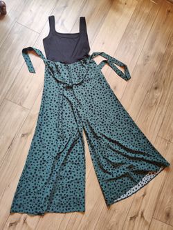 Cute pant romper