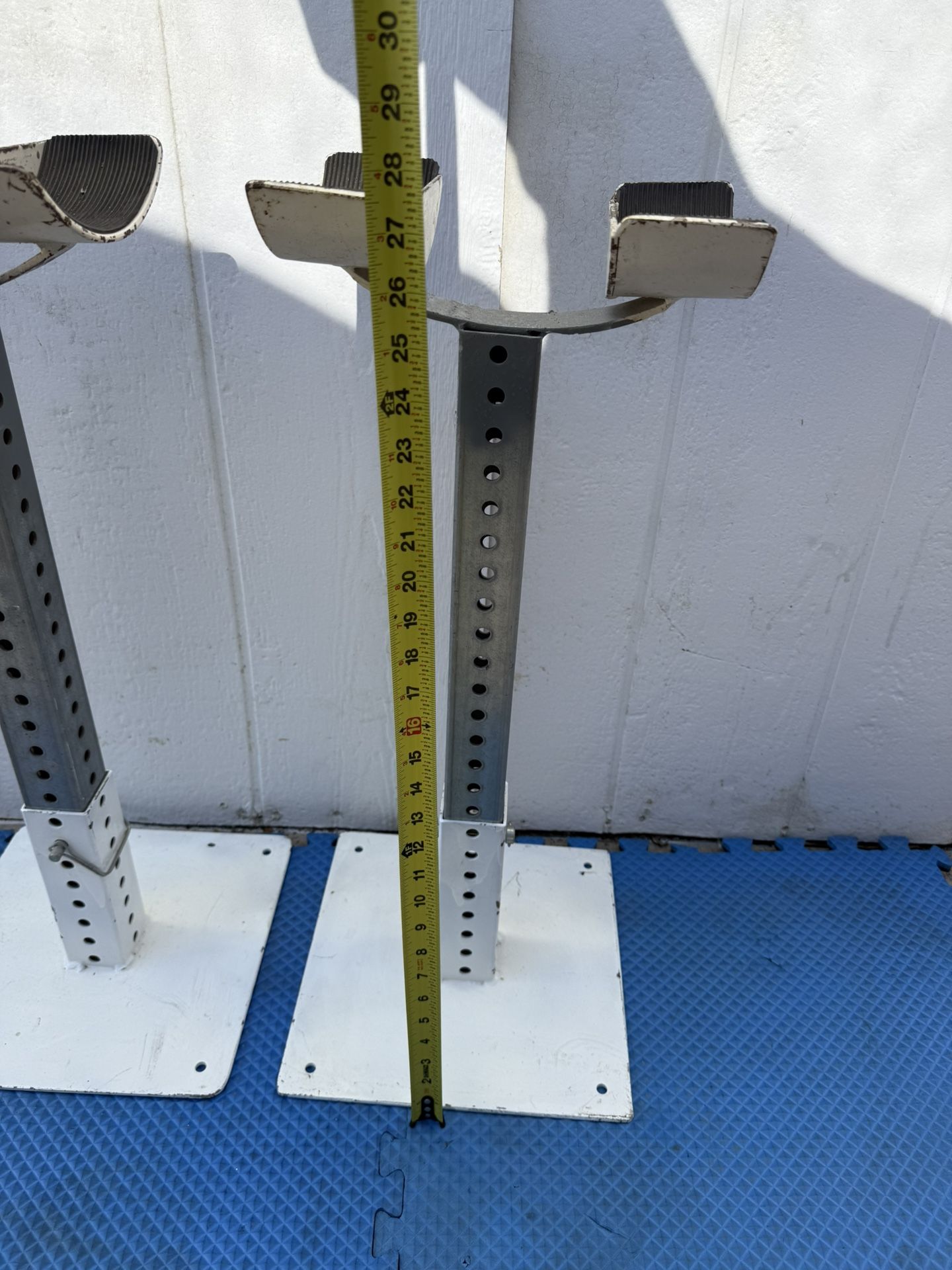 Heavyweights Dumbbells Stands