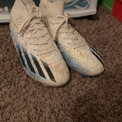 Soccer Cleats Size 9