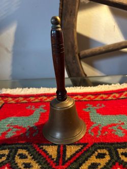 CAMPANA ANTIGUA DE BRONCE Y MADERA