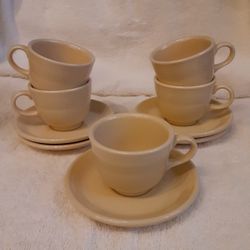 Fiestaware Pale Yellow Cups and Saucers (5)