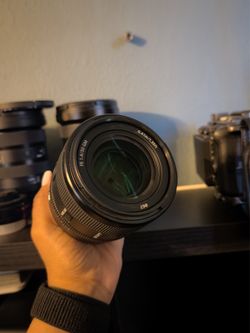 Sony 50 mm g master f1.4 lens