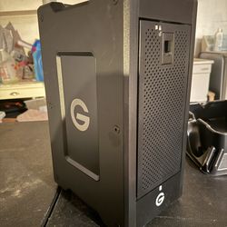 G Speed shuttle XL 8 bay 24TB Thunderbolt 2