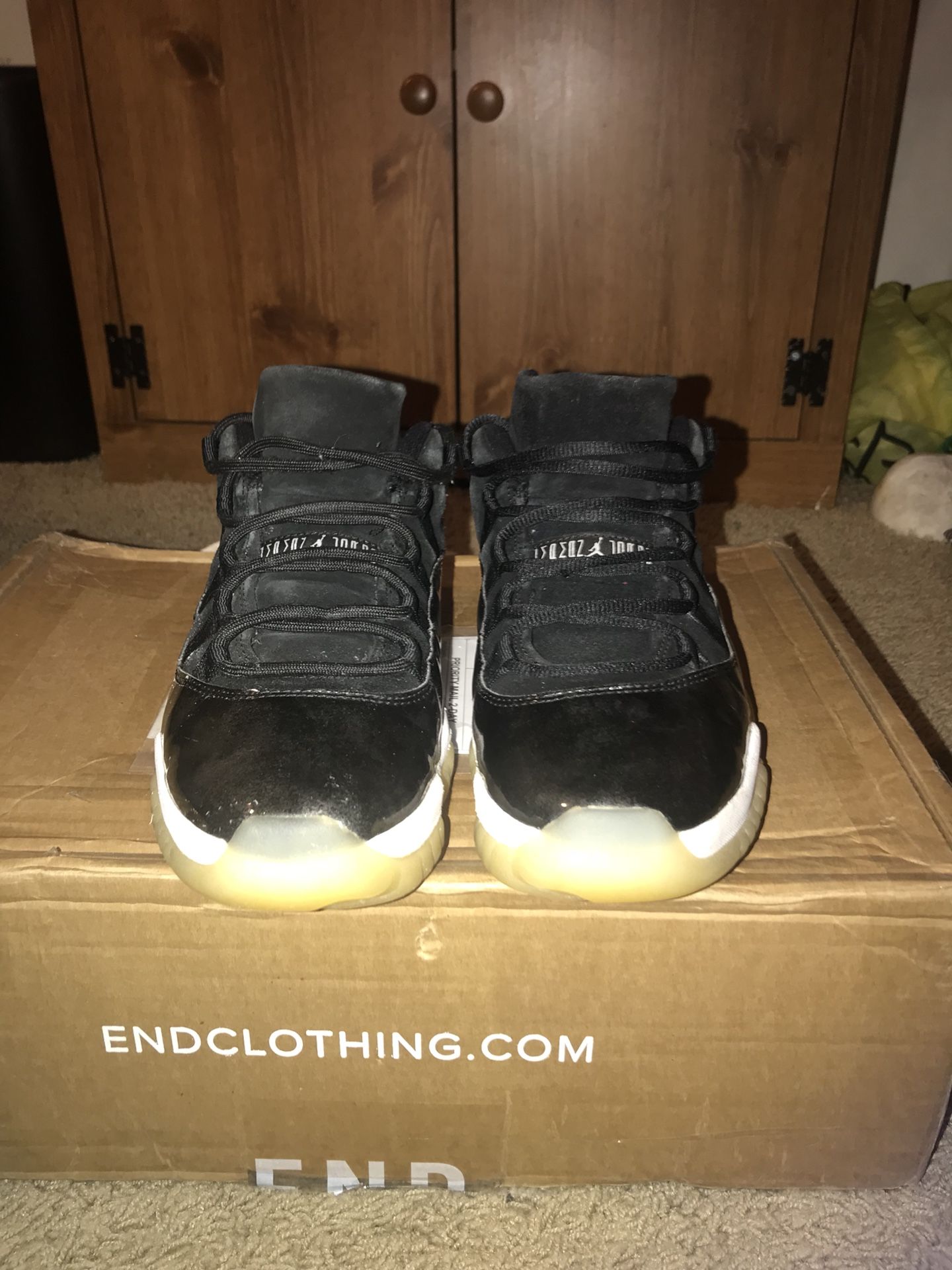 Jordan retro 11 Barons Size 8. Basically brand new.