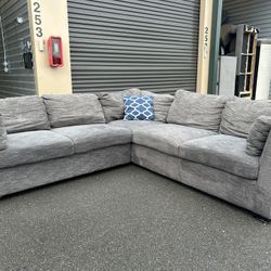 Sectional Couch 