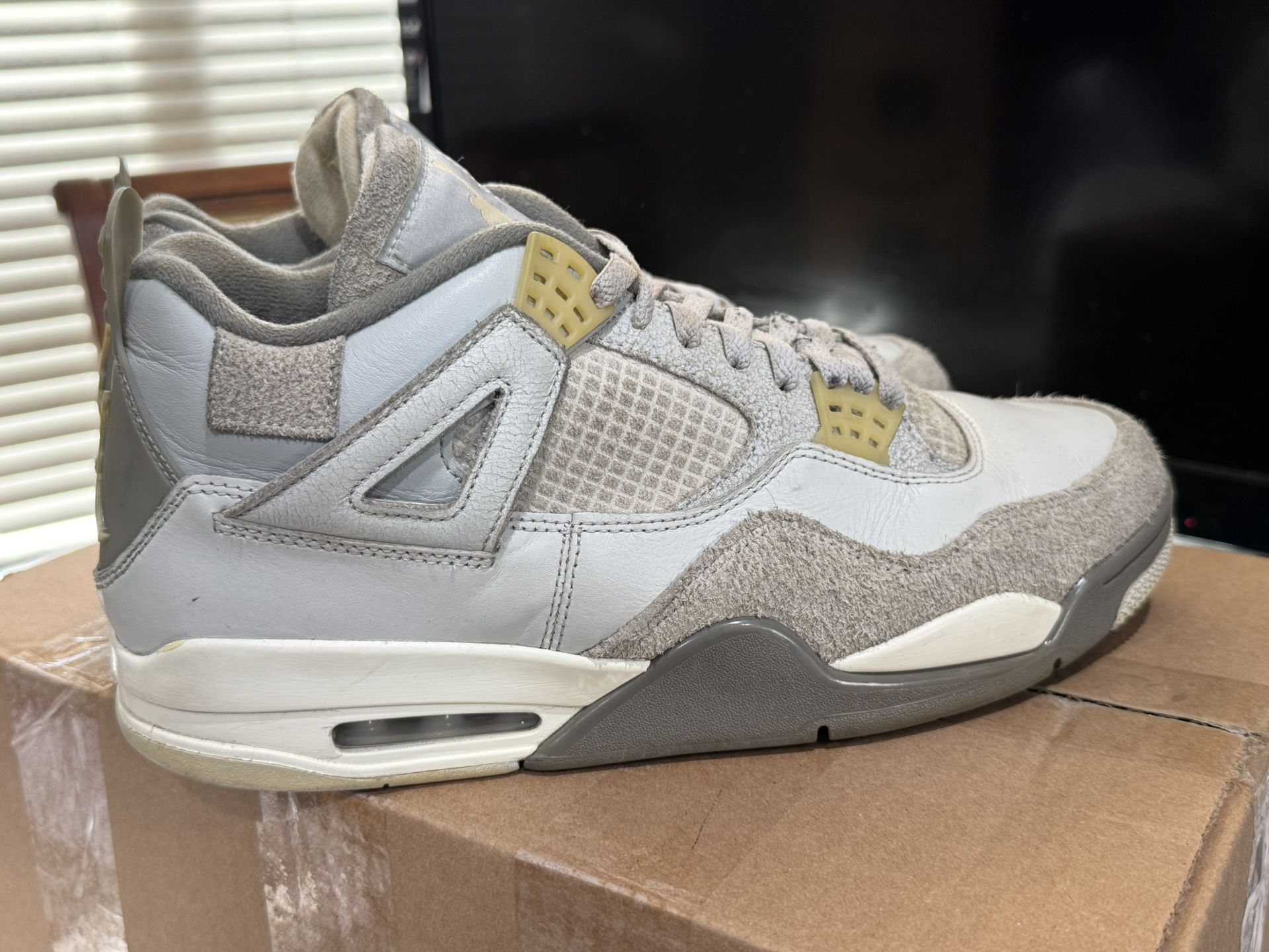 Air Jordan 4 Retro SE Craft \