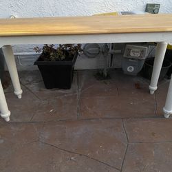 Brown/White Table