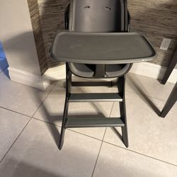 4MOMs New High Chair 