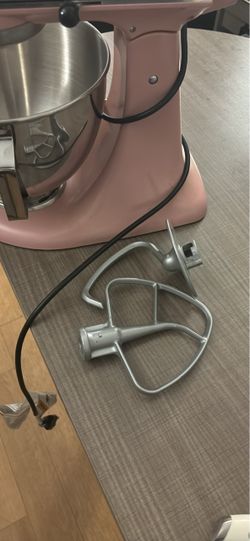 Kitchen aide stand mixer