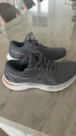 Women’s Asics Gel Kayano running shoe size 8.5