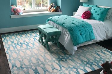 Pottery Barn Teen 100% Wool Rug - 8ft x 10ft