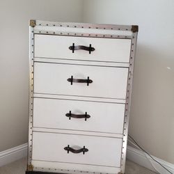 Pottery Barn Ludlow Trunk Set – Rustic Chic! Dresser + 2 Nightstands