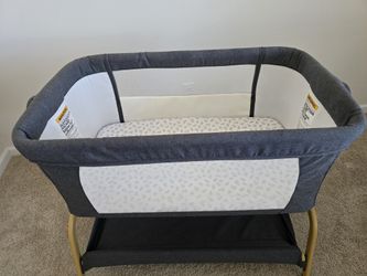Baby Bassinet, Rocking Bassinets Bedside Sleeper with Comfy Mattress and Wheels