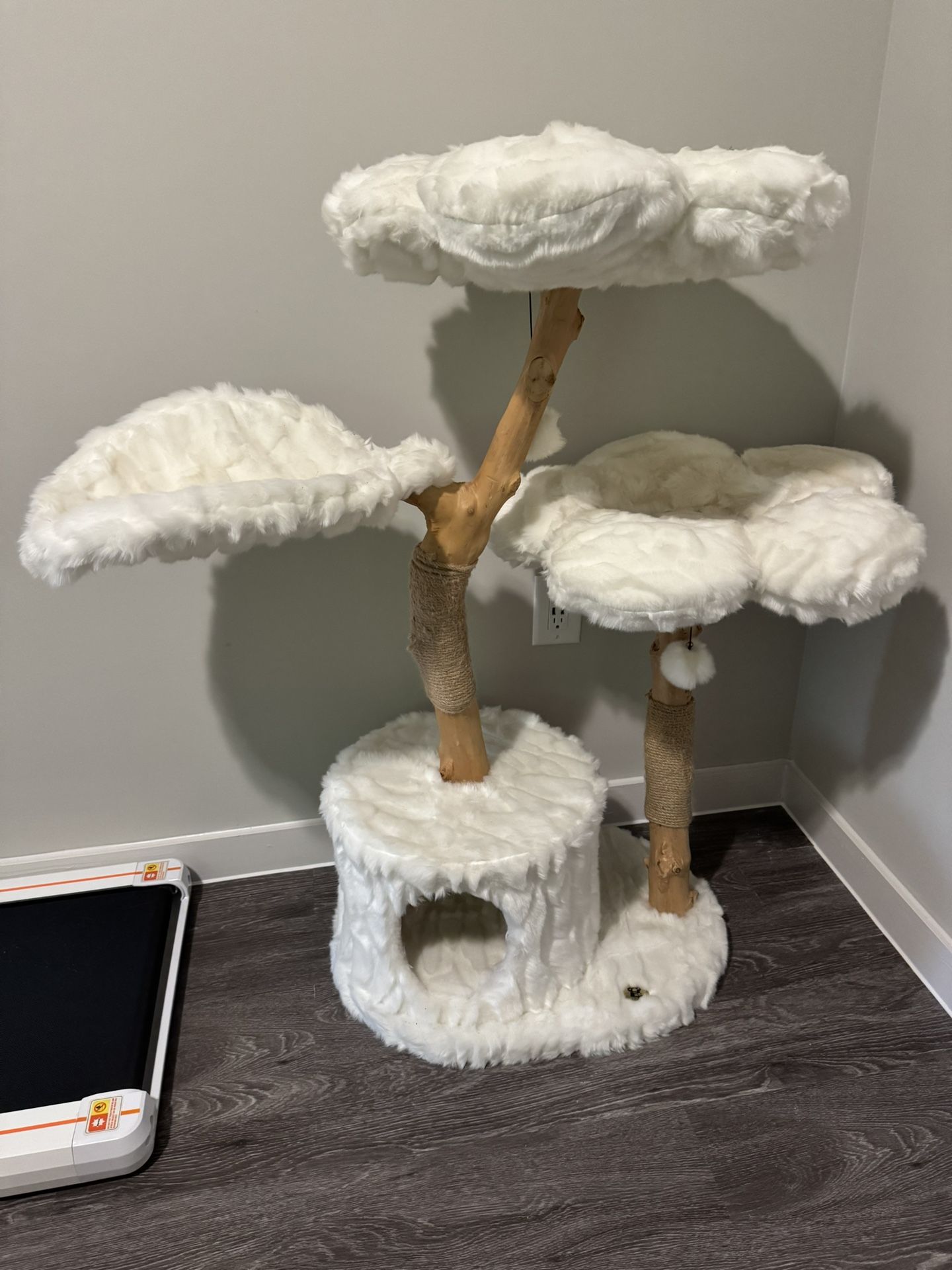 Wooden Cat Tree Tower