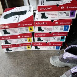 Adults Or Kids Snow Boots Size 6 N 7 Left 20.00 Each