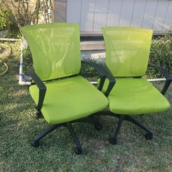 Two Office Chair Green Colors Good Conditions 