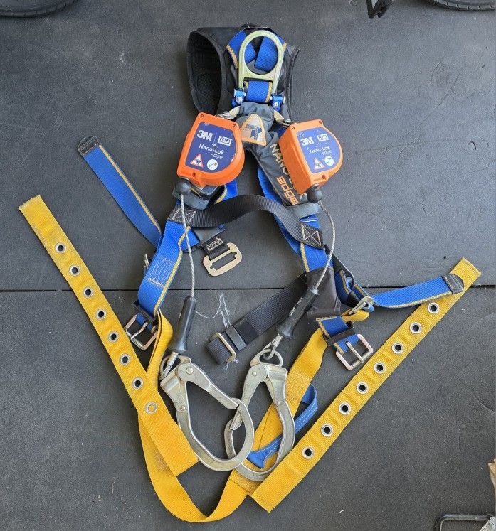 3M Full Body Safety Harness with Dual Nano-Lok SRLs