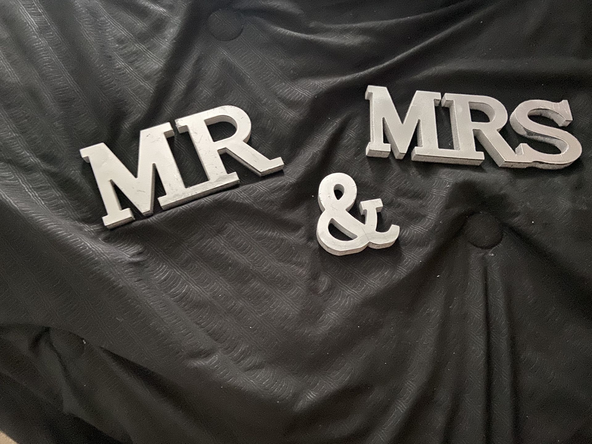 Mr&Mrs