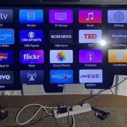 SHARP aquos quattron 3D LC-70C8470U• (70” Smart TV