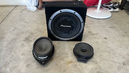 Pioneer speakers