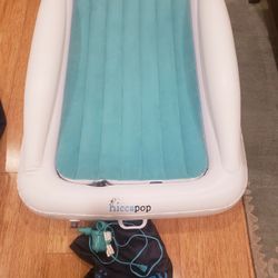 Hiccapop Toddler Travel Bed
