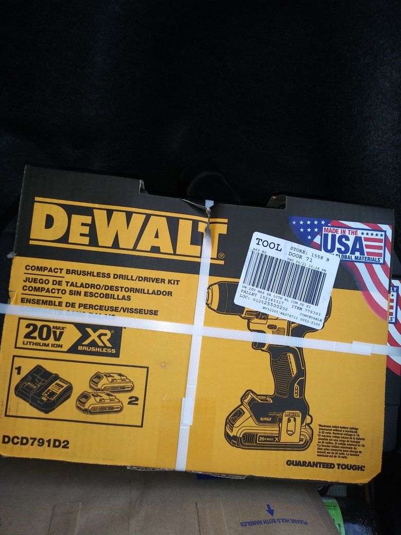 DeWalt 20 volt drill