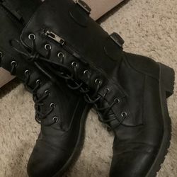 Black Boots