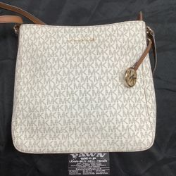Michael Kors Messenger Bags