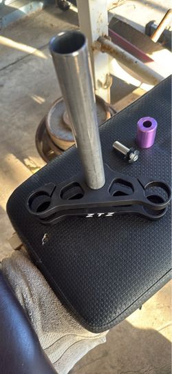 Double crown stem for 26x4  tire fork
