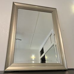 Large Elegant Mirror (Read Description)