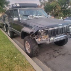 1990 Jeep Cherokee
