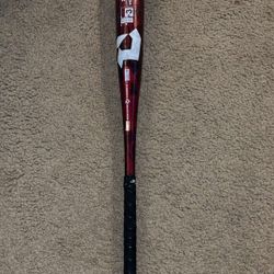 Demarini Voodoo size 33 -3