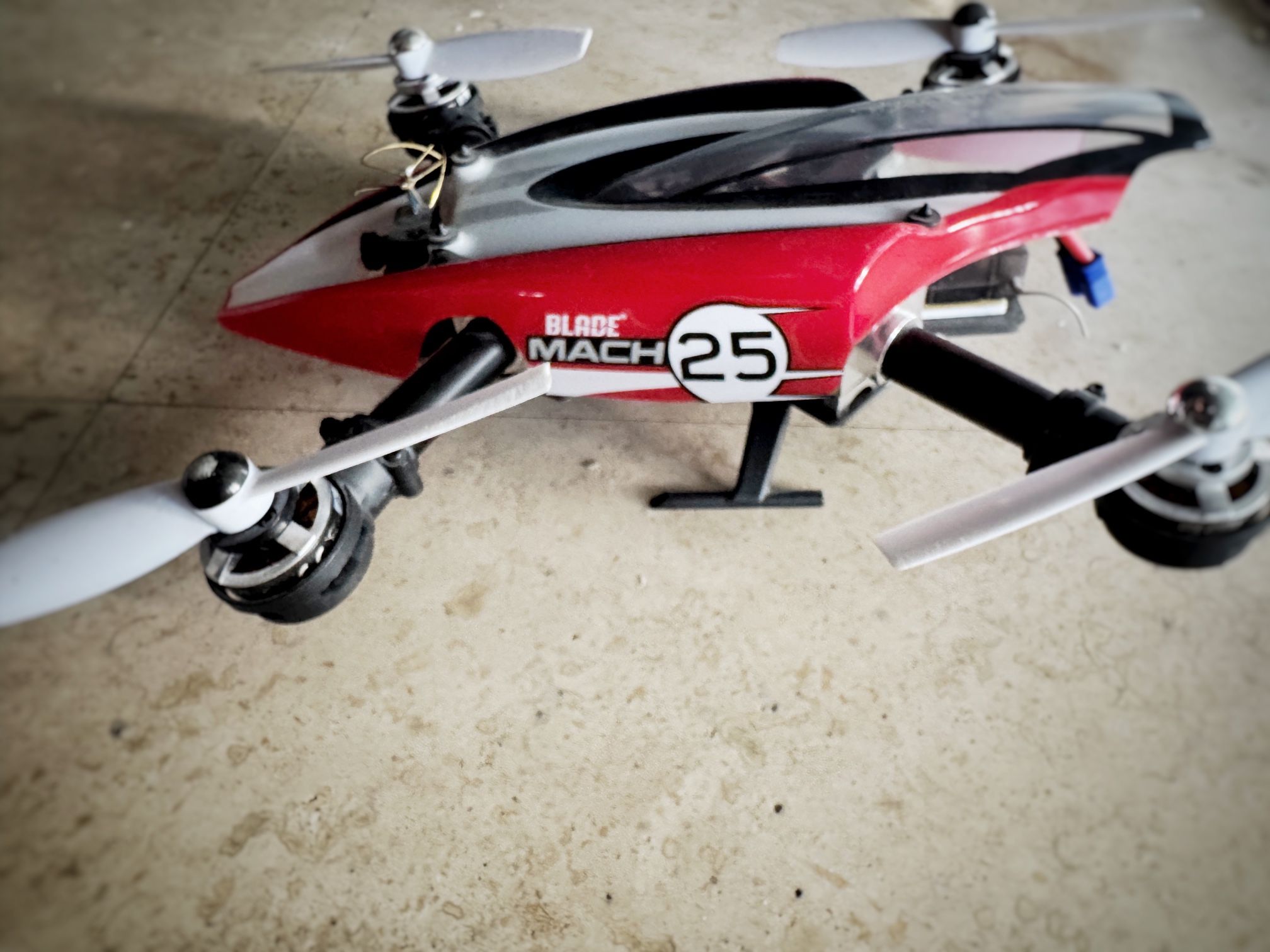Racing drone Blade Mach25