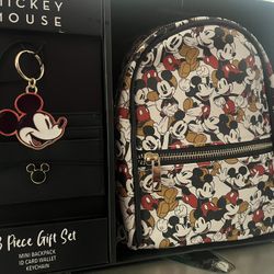 Mickey Mouse 3 Piece Gift Set 