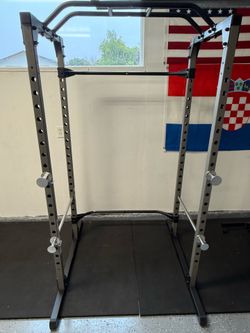 Squat rack with pull up bar