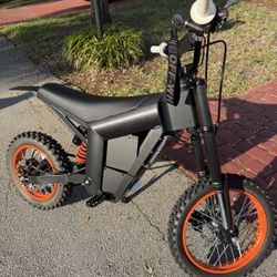 Low mile Tuttio Soleil 01 Only 200 Miles