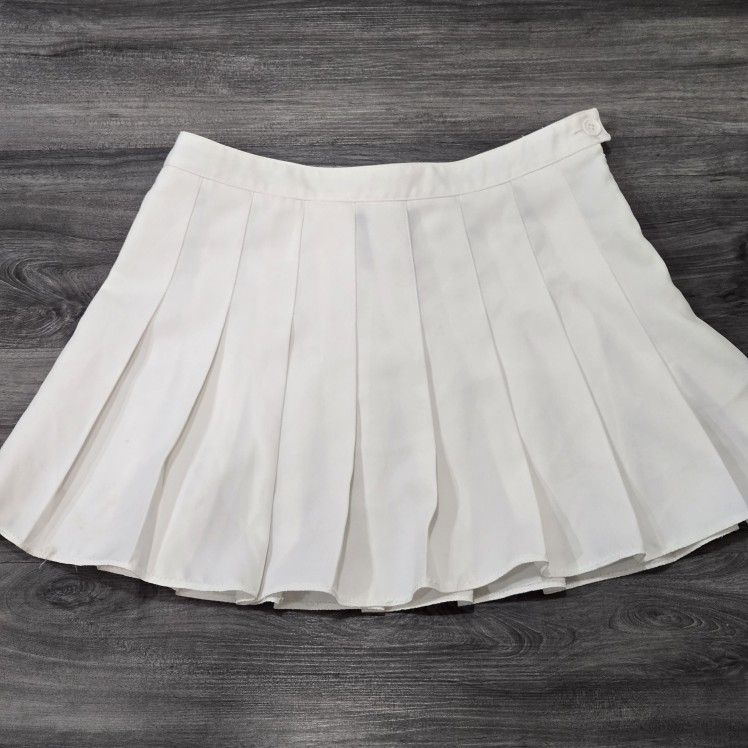 White Pleated Mini Skirt