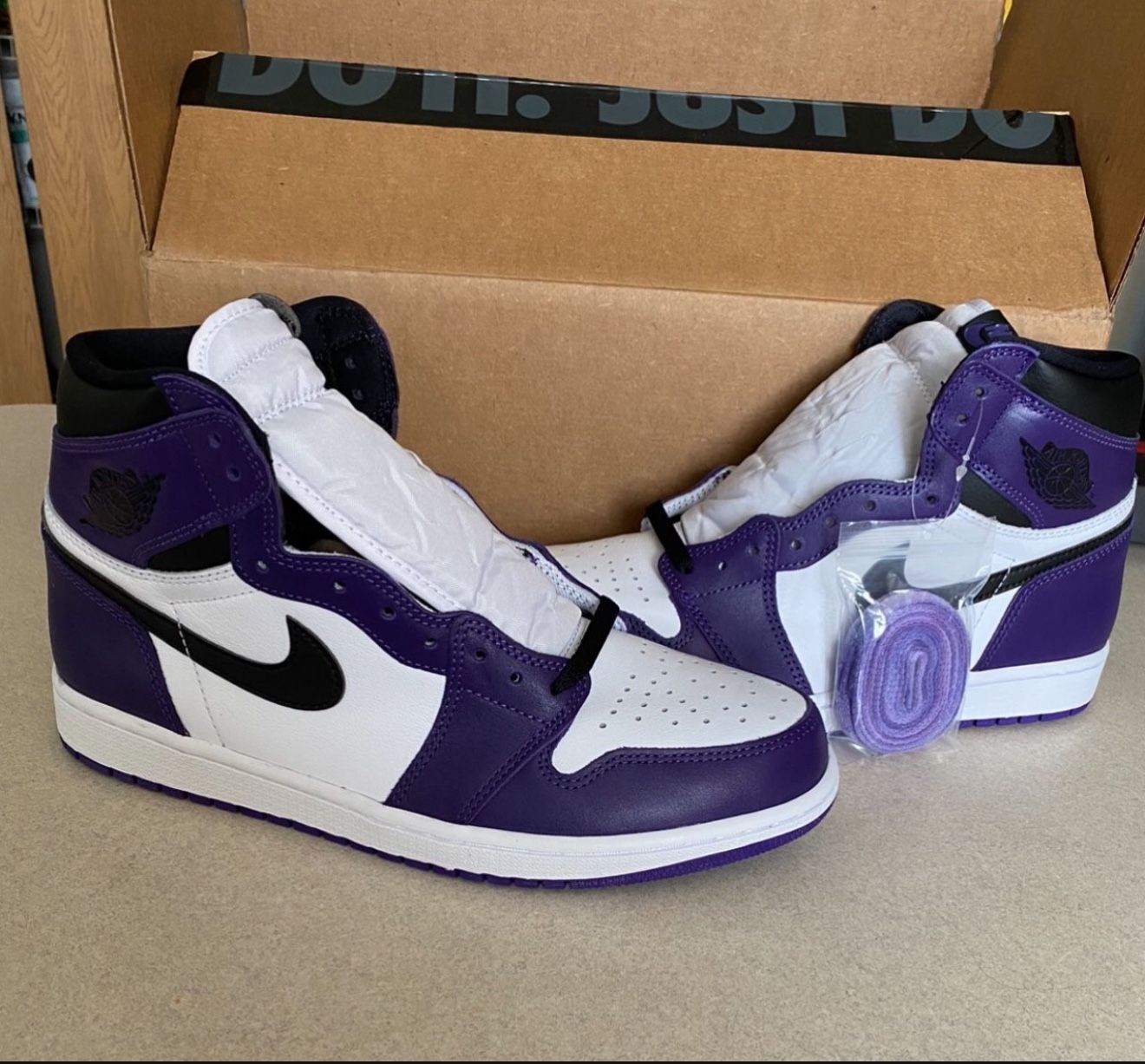 Nike Air Jordan Retro 1 Court Purple Size 10.5