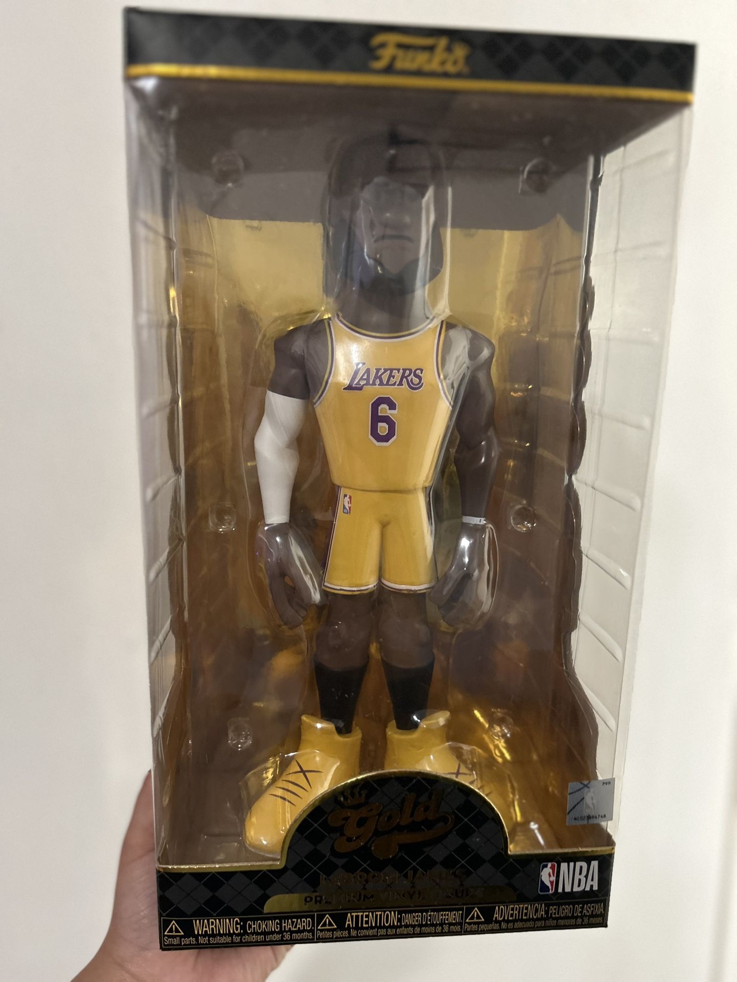 LeBron James ( Premium Vinyl Figure)