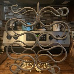 Metal iron wine rack