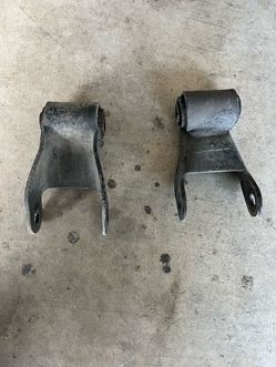 Shackles GMC/Chevy 99 And UP