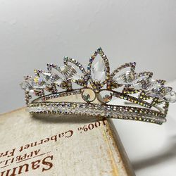 Tiara Crystal! All occasions !