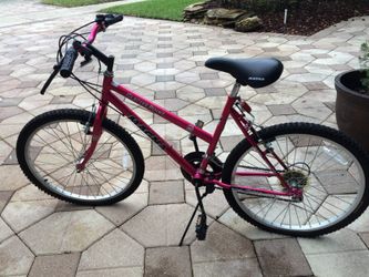 Magna glacier point 15 speed 24in girls bike for Sale in Wellington FL OfferUp