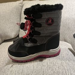 Girls Snow Boots Size 3y