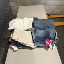 Jeans Shorts De Mujer Diferentes Tallas/ Women Jeans Shorts Different Sizes **37 Pieces, $185**